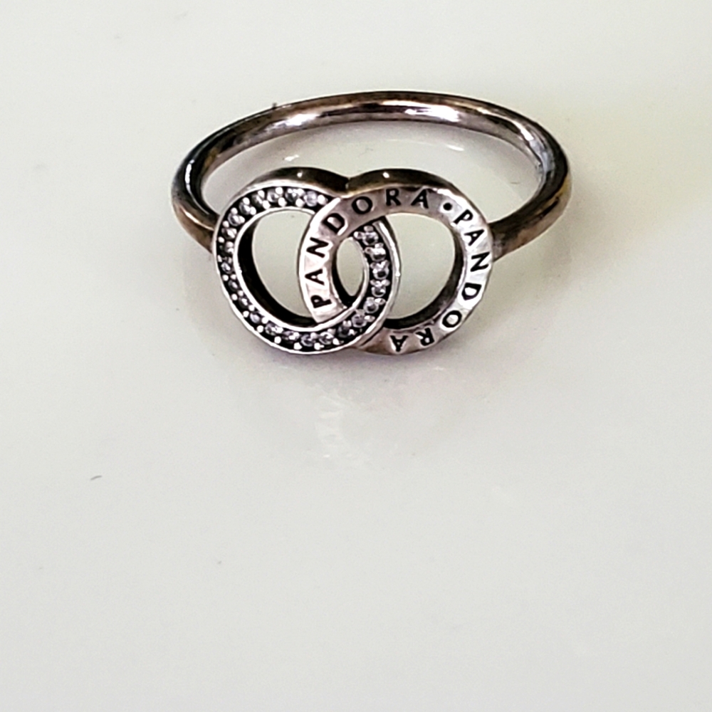 Pandora retired style